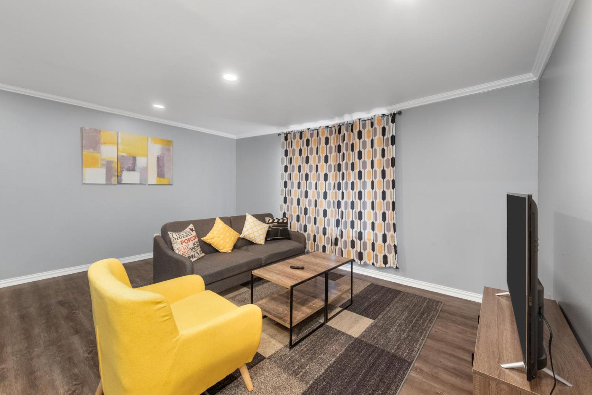 Apartment Montrose Modern Gem With Fast Wi-fi & Free Park *